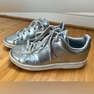 adidas Stan Smith Kids Silver Metallic US size 1